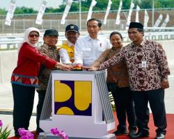 PRESIDEN JOKOWI RESMIKAN JALAN TOL