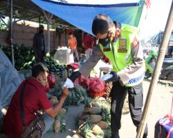 PATROLI KE PASAR, WAKAPOLDA BANTEN