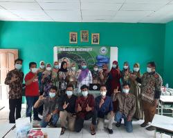 MINAT BACA MINIM RELAWAN, DIRIKAN 