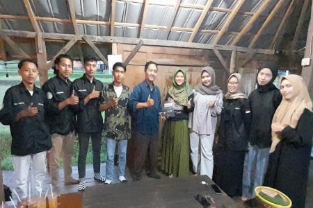 MAHASISWA HARUS MELEK POLITIK DISKUSI 