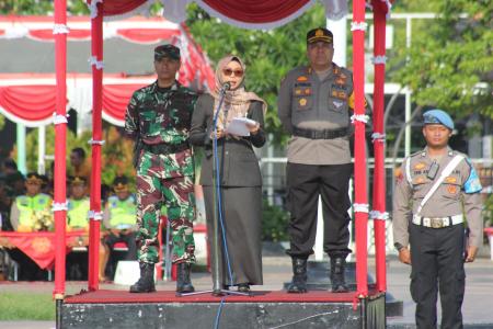 BUPATI DEMAK PIMPIN APEL PASUKAN PENGA