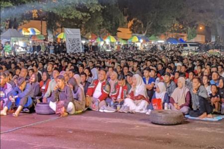 NOBAR BARENG FAHMI  DIMAS DI GOR GOENT