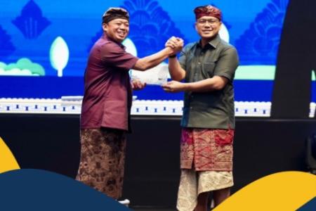 MENTERI ATR - BPN NUSRON TERIMA AP