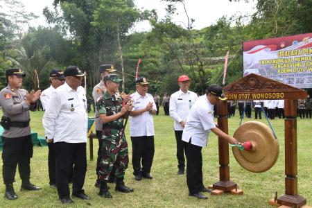TMMD Sengkuyung Tahap I Kodim 0707Wono