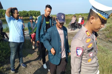 ABRASI DAN BANJIR ROB MELUAS POLRE
