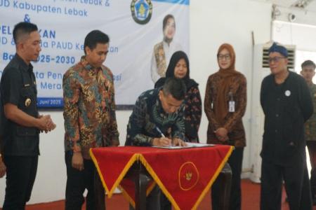 PLT KADIS KOPERASI&UKM HADIRI PENA