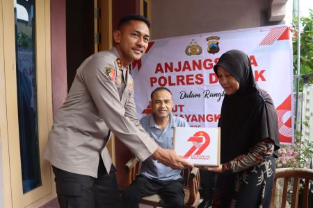 Kapolres Demak Kunjungi Purnawirawan d