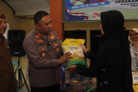 Gerakan Pangan Murah  Polres Tuban Sia
