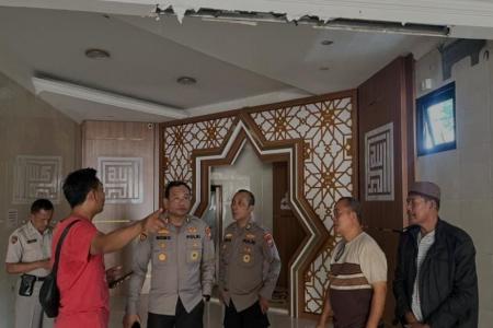 Polisi dan Warga Kembalikan Asa Jamaah