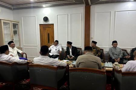 PESANTREN DI KENDAL SYUKURI PROGRA