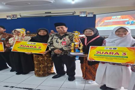 SMPN 3 PURBALINGGA UKIR PRESTASI D