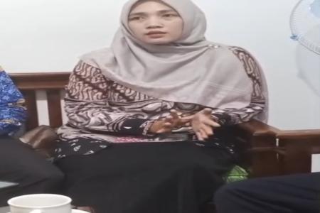 ANI NURHIDAYATI DAN SUROTO ANGKAT 