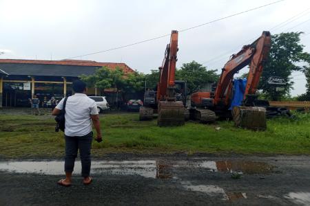 Bareskrim Polri Amankan Dua Alat Berat Diduga Penambangan Ilegal di Wi