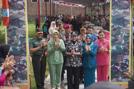 Berkat TMMD Akses Jalan KertomulyoBlorok Kini Tersambung dan Dongkrak 