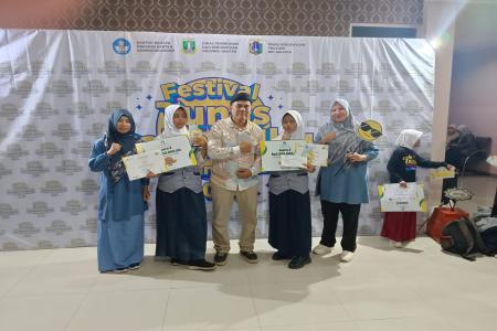 Azahra Dan Husnia Siswi SMPN 2 Sajira Raih Juara 2 di FTBI Tingkat Pro